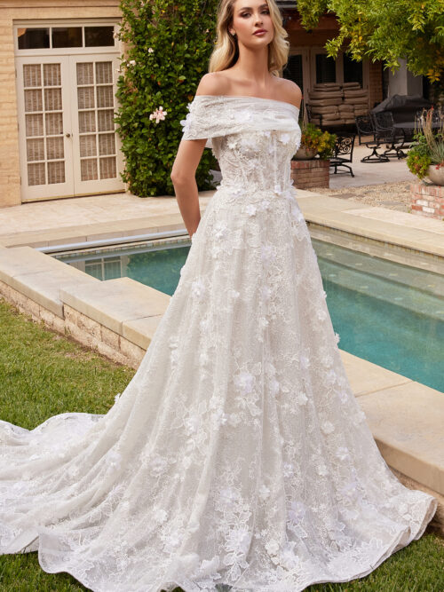 STRAPLESS WEDDING BALL GOWN